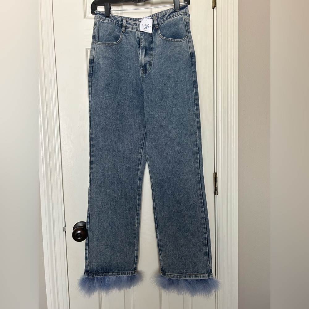 New with tags - Boutique blue jeans with fur